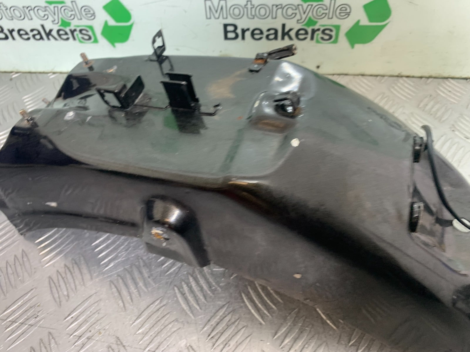 HONDA VT700 VT 700 SHADOW REAR MUDGUARD  YEAR 1984-85 (CMB1328)