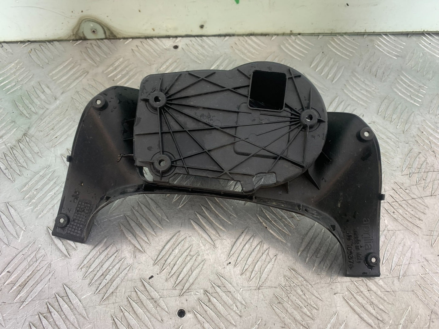 APRILIA 650 PAGASO STRADA CLOCK SURROUND  YEAR 2005-2010 (CMB1260)
