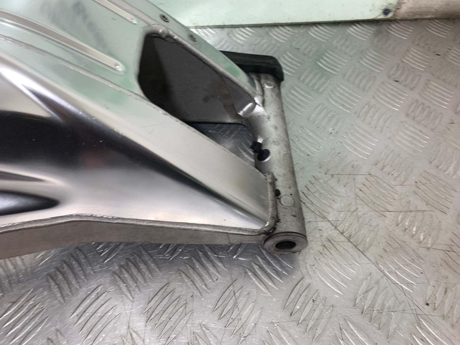 BMW S1000 RR SWINGARM  YEAR 2015-2018 (CMB1246)