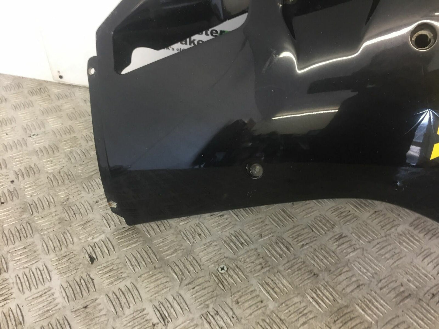 YAMAHA FZR1000 FZR 1000 GENESIS LEFT FAIRING PANEL    (STOCK NO 180)