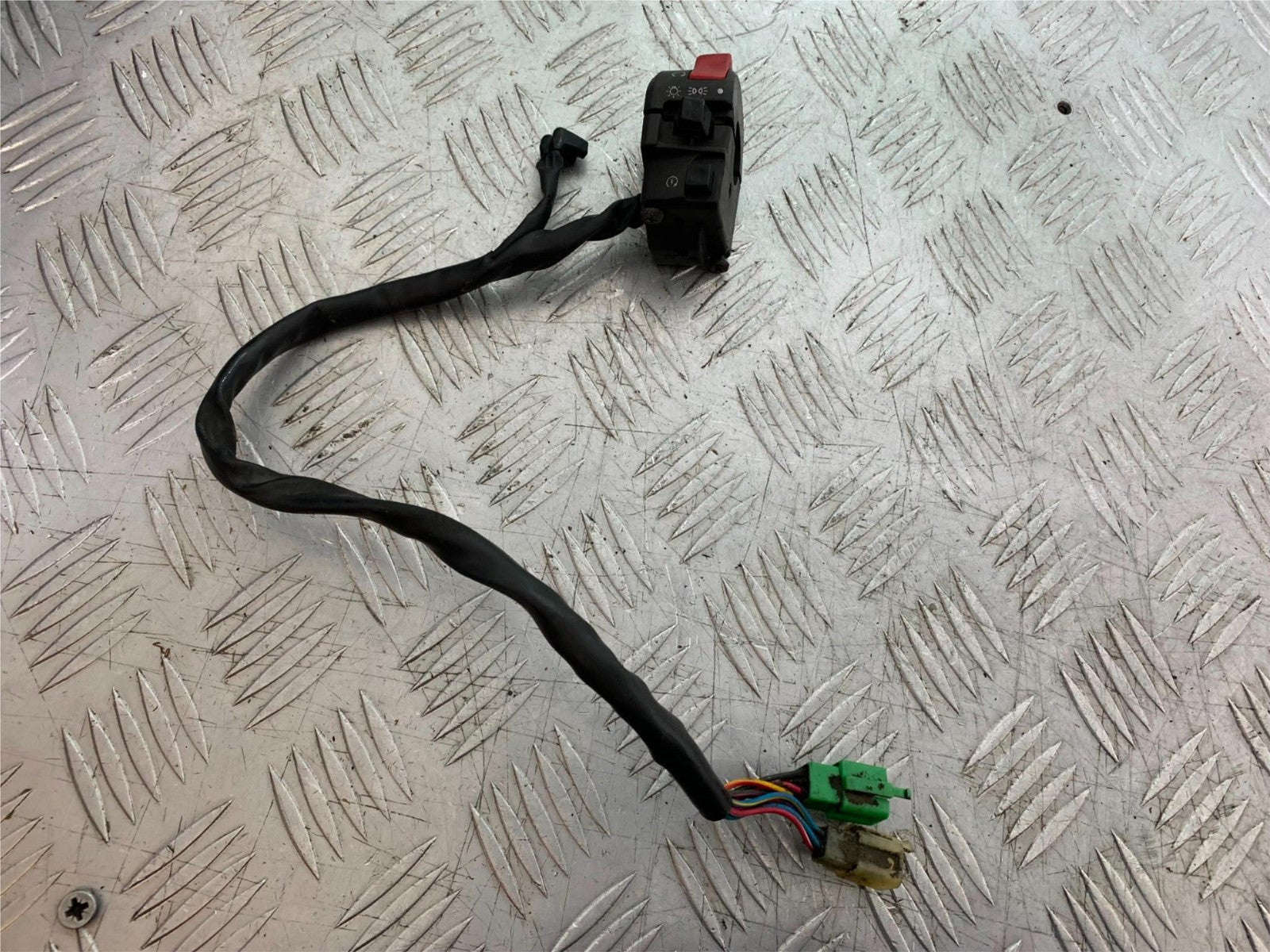KAWASAKI ZX6R ZX6 J RIGHT SWITCH GEAR   YEAR 2000 (CMB1312)