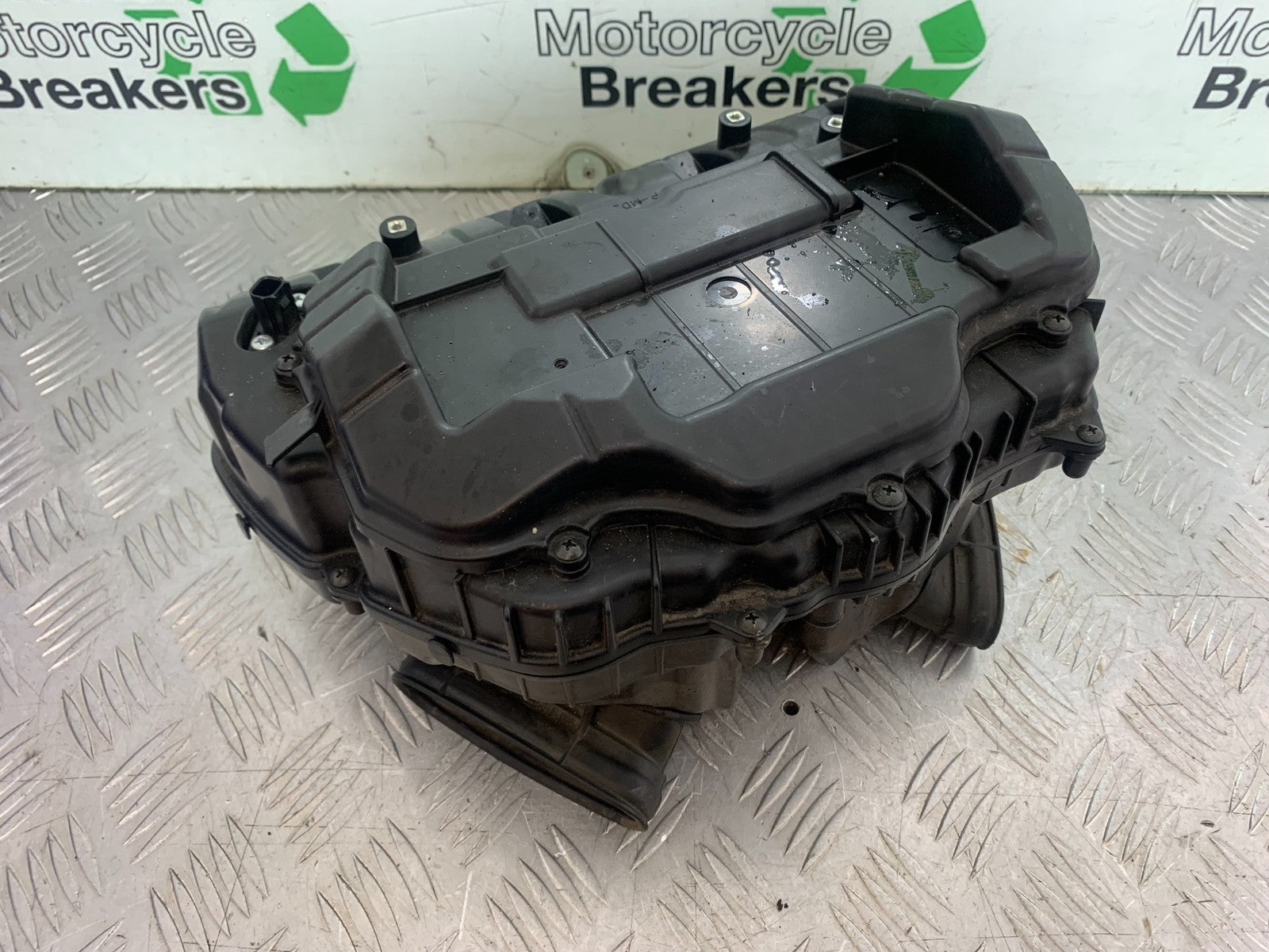 HONDA CBR1000 rr FIREBLADE AIRBOX  YEAR 2012-2016 (CMB1198)