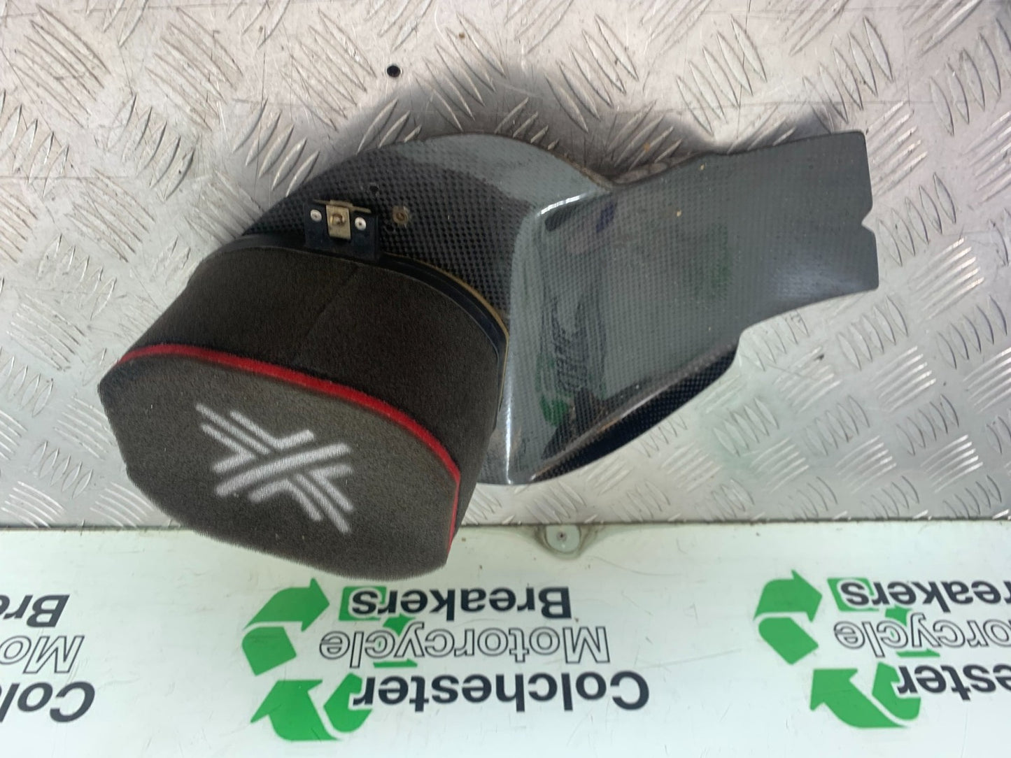 APRILIA RSV1000 R FACTORY MILLE PIPERCROSS AIRBOX  2004-09 (CMB1203)