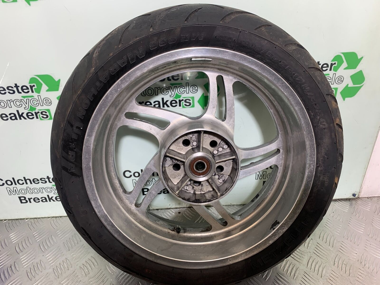 TRIUMPH THUNDERBIRD 1600 REAR WHEEL  YEAR 2011 (CMB1107)