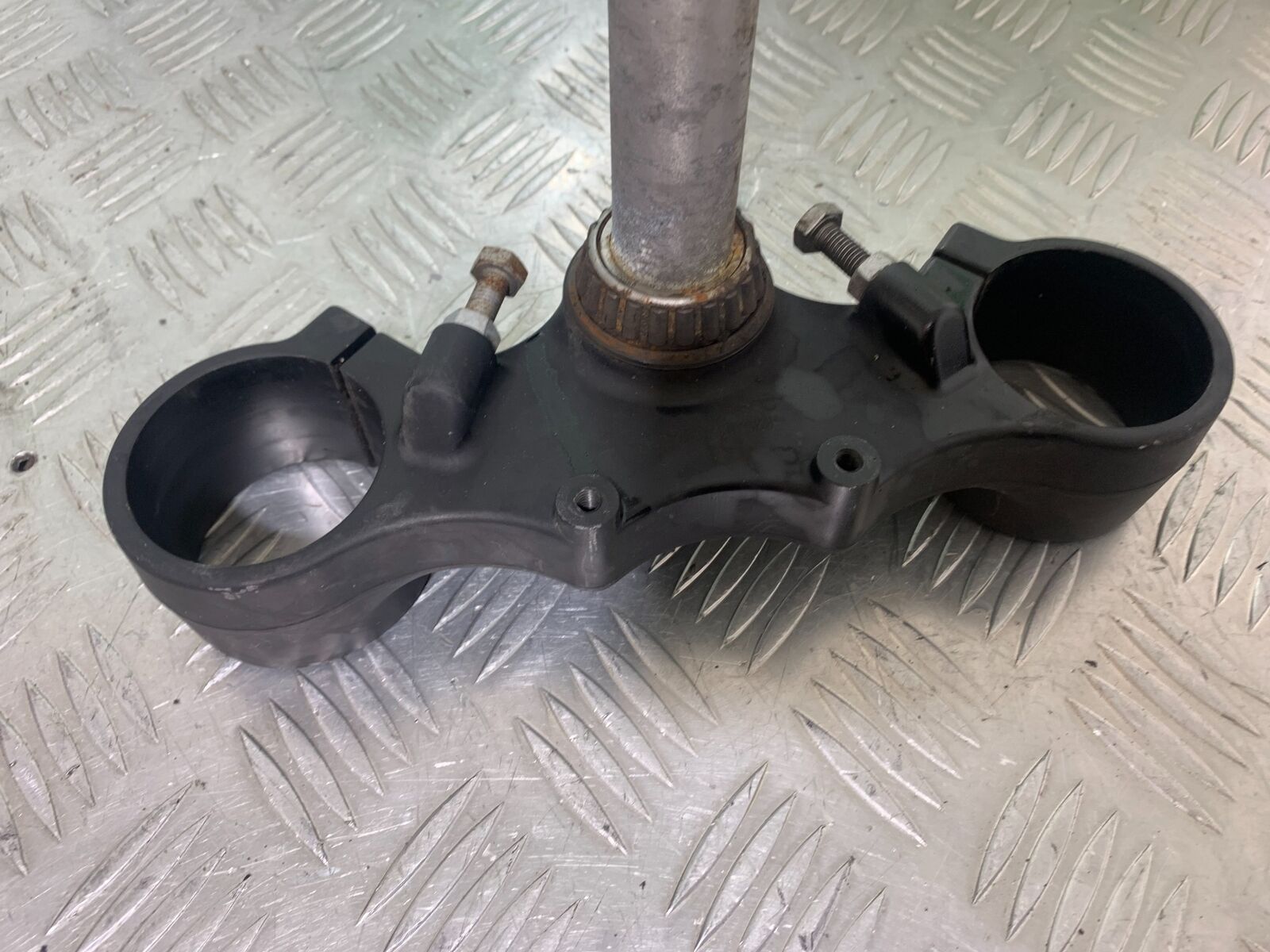 KTM 990 SUPERMOTO T BOTTOM YOKE YEAR 2010-2011  (CMB1127)