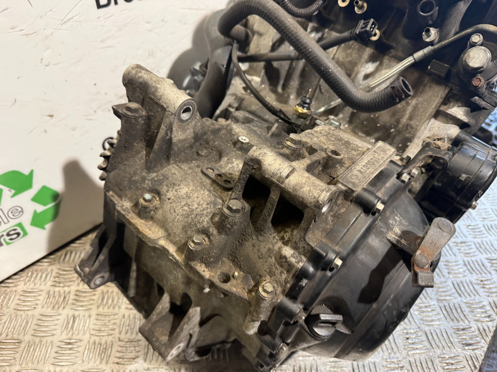 TRIUMPH 955i SPRINT ST ENGINE YEAR 1999-04 (CMB1230)
