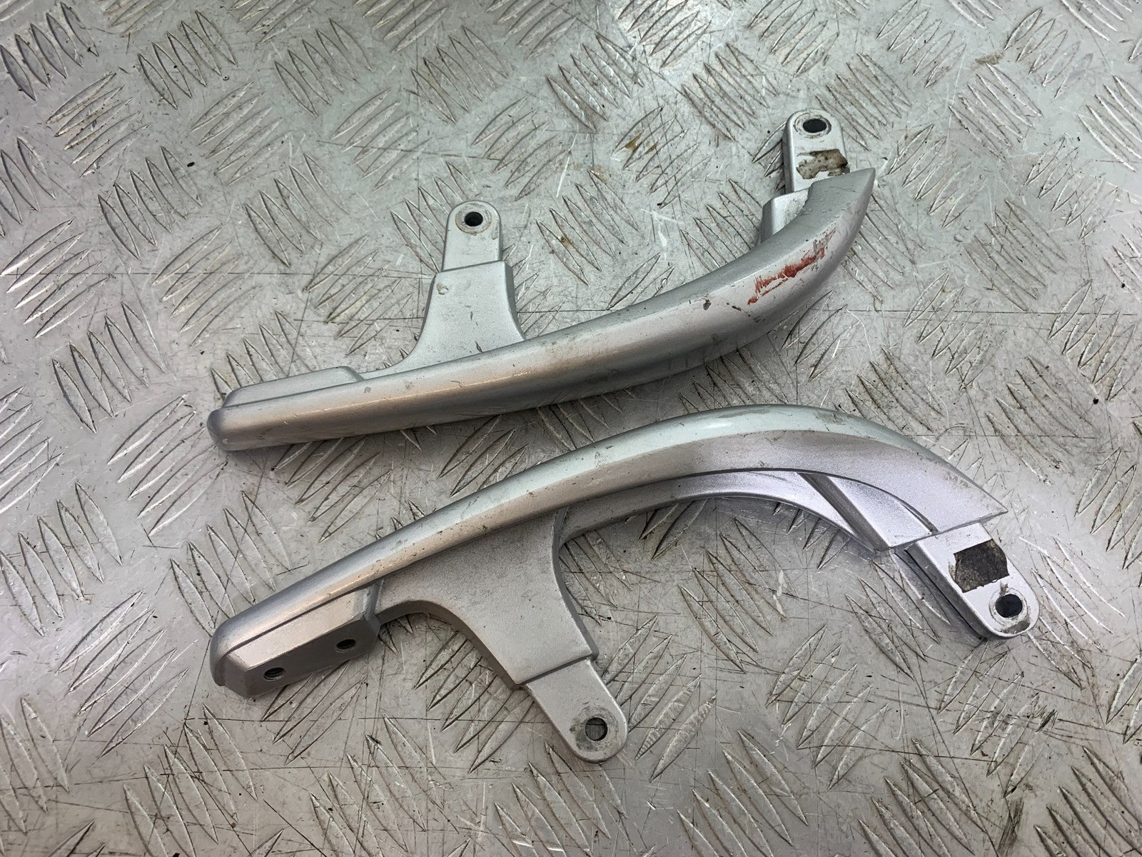 YAMAHA XMAX 250 XMAX 250 GRAB RAILS YEAR 2006-09 (CMB1201)