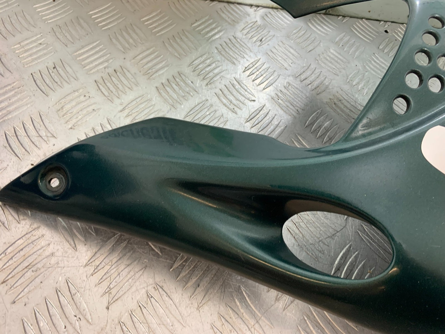 TRIUMPH 955I SPRINT RS RIGHT FAIRING  YEAR 1999-03 (CMB1313)