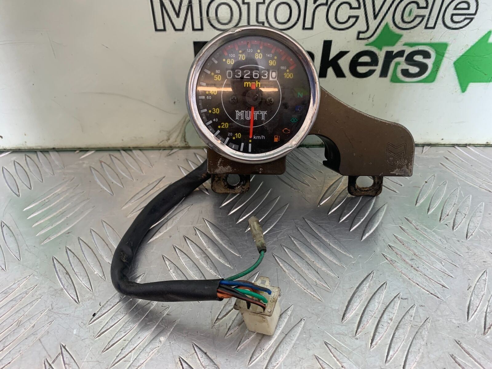 MUTT GT-SS 125 CLOCKS SPEEDO DASH  YEAR 2020- 2024  (CMB1085)