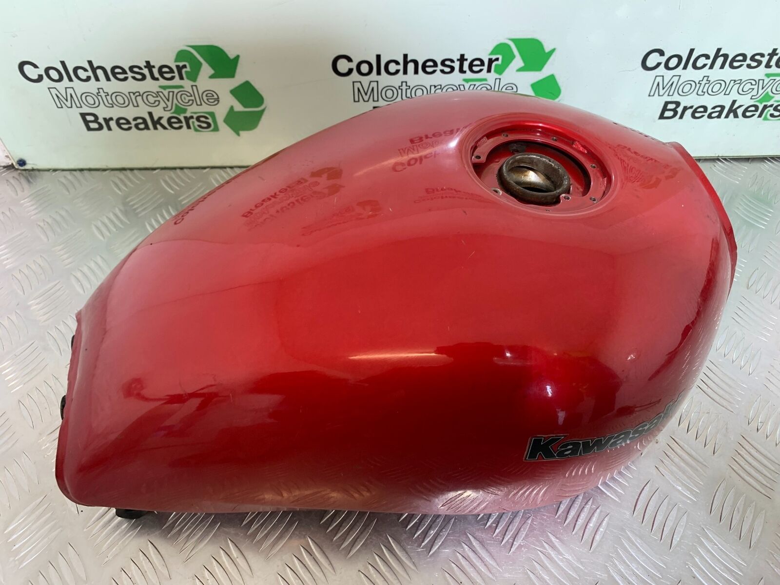 KAWASAKI ZR 750 ZEPHYR PETROL TANK YEAR 1991-95 (CMB1008)