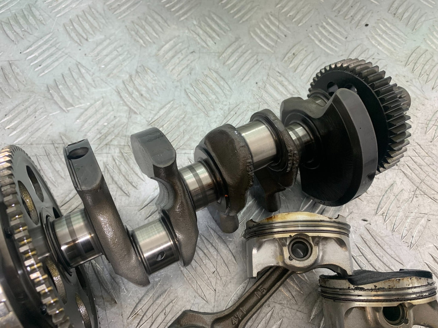 TRIUMPH 675 STREET TRIPLE R CRANK AND RODS  YEAR 2012 (CMB1221)
