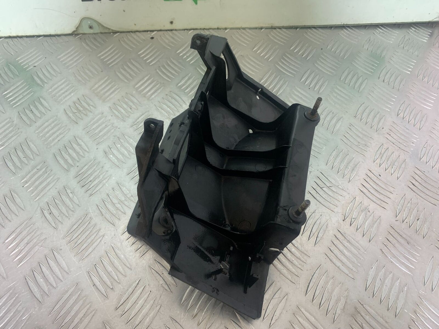 HONDA VFR400 VFR 400 NC21 REAR MUDGUARD  YEAR 1986-87 (CMB1043)