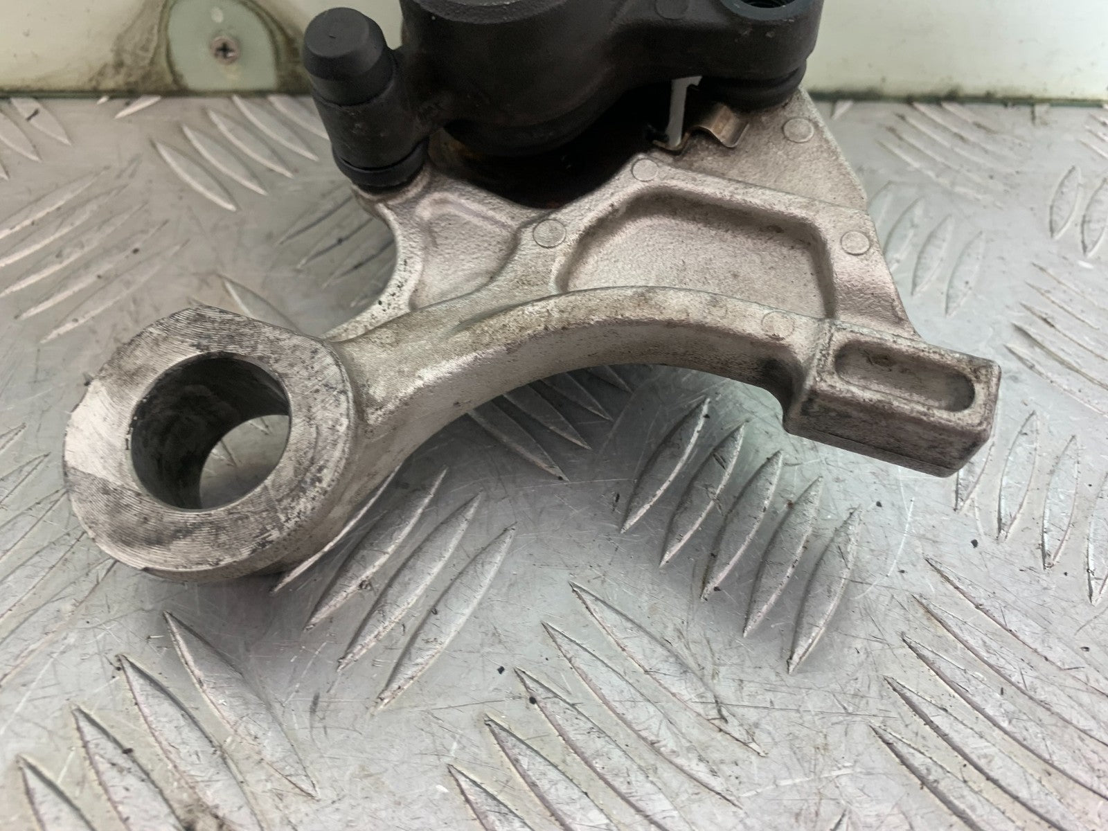 HONDA CBR1000 RR CBR 1000RR FIREBLADE REAR BRAKE CALIPER 2008-2011 (CMB1179)