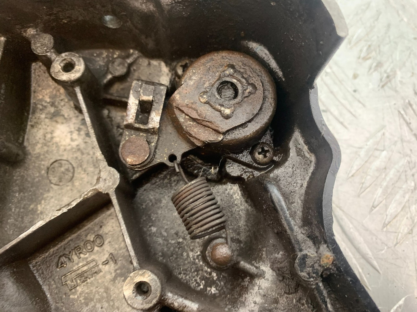 YAMAHA FZS600 FAZER 600 SPROCKET COVER YEAR 1998-2001 (CMB1267)