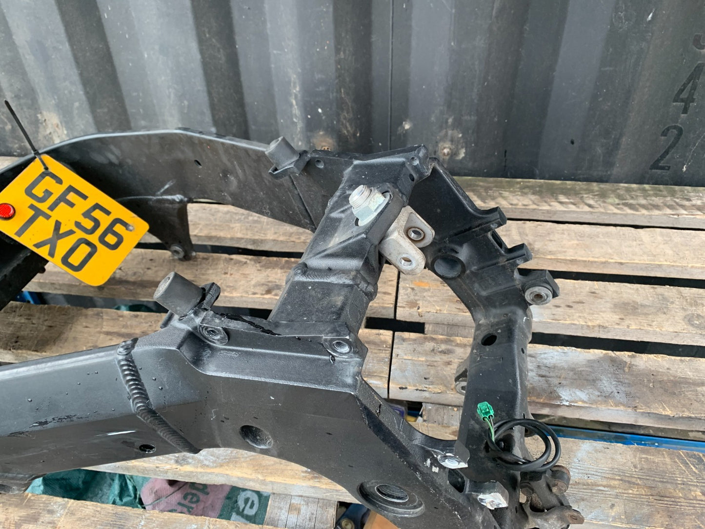 SUZUKI GSXR750 GSXR 750 K4 K5 FRAME REG LOG BOOK   2004-2005 (CMB1319)
