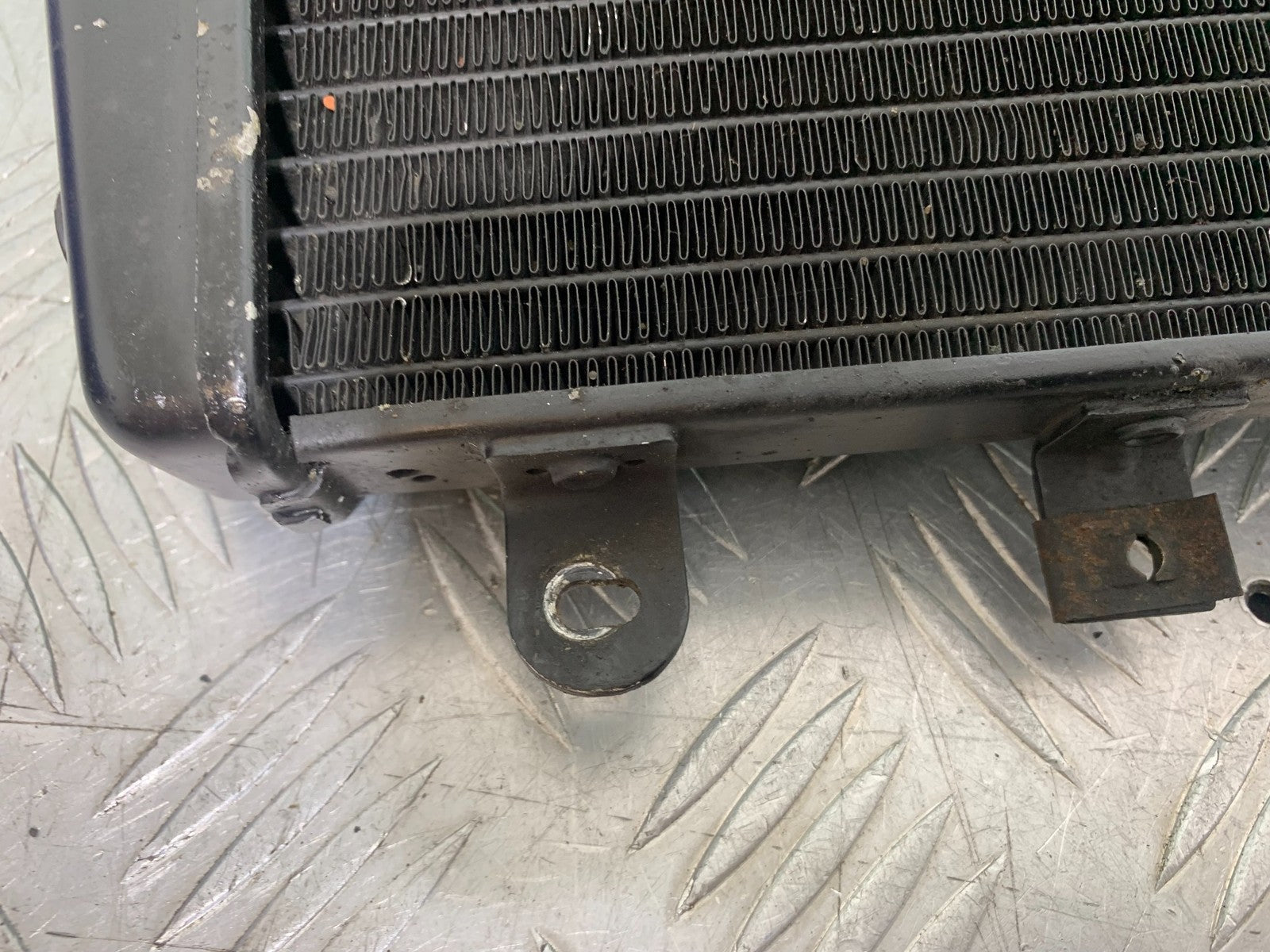 TRIUMPH SPEED TRIPLE R 1050 RADIATOR   2009 (CMB1183)