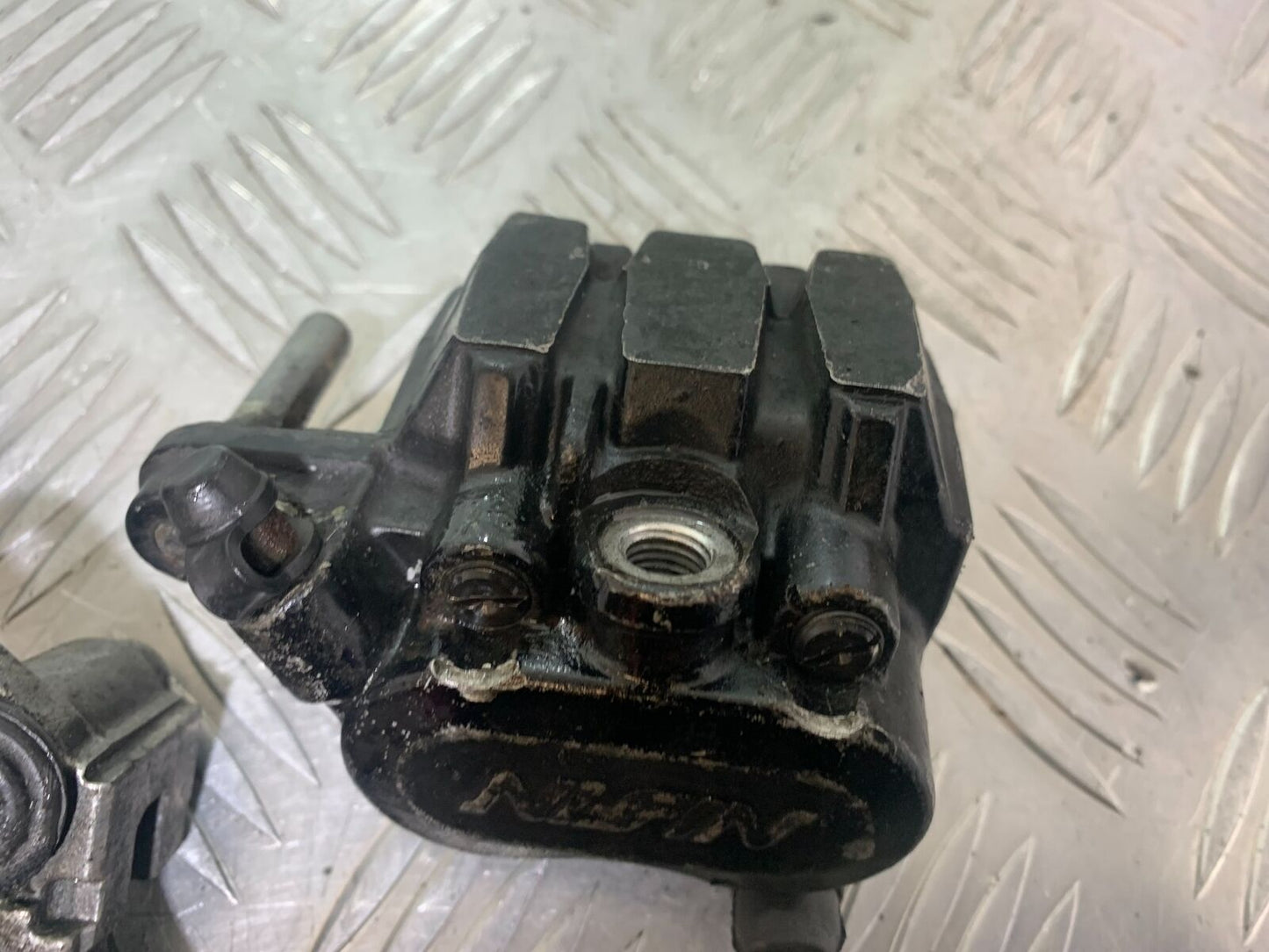 HONDA CBR600 CBR 600 F2 FRONT BRAKE CALIPERS  YEAR 1991-1994(CMB1133)