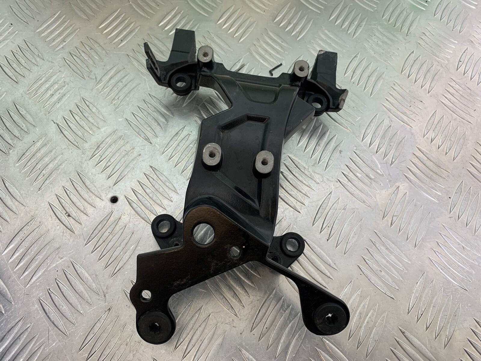TRIUMPH TIGER 800 XC FAIRING BRACKET  YEAR 2011-2014 (CMB1022)