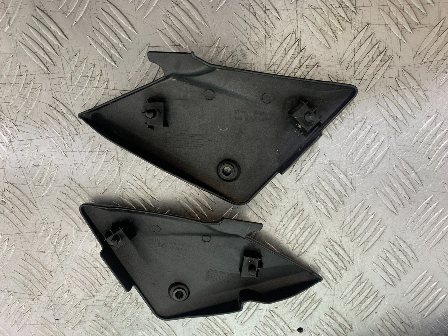 SUZUKI SV1000 SV 1000 LEFT AND RIGHT SIDE INFILLS  YEAR 2003-2007 (CMB1293)