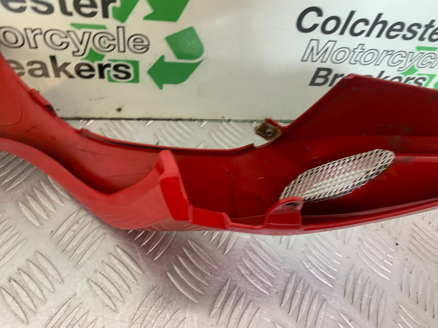 MV AGUSTA 800 F3 LEFT SEAT PANEL   YEAR 2013-2016 (CMB1152)