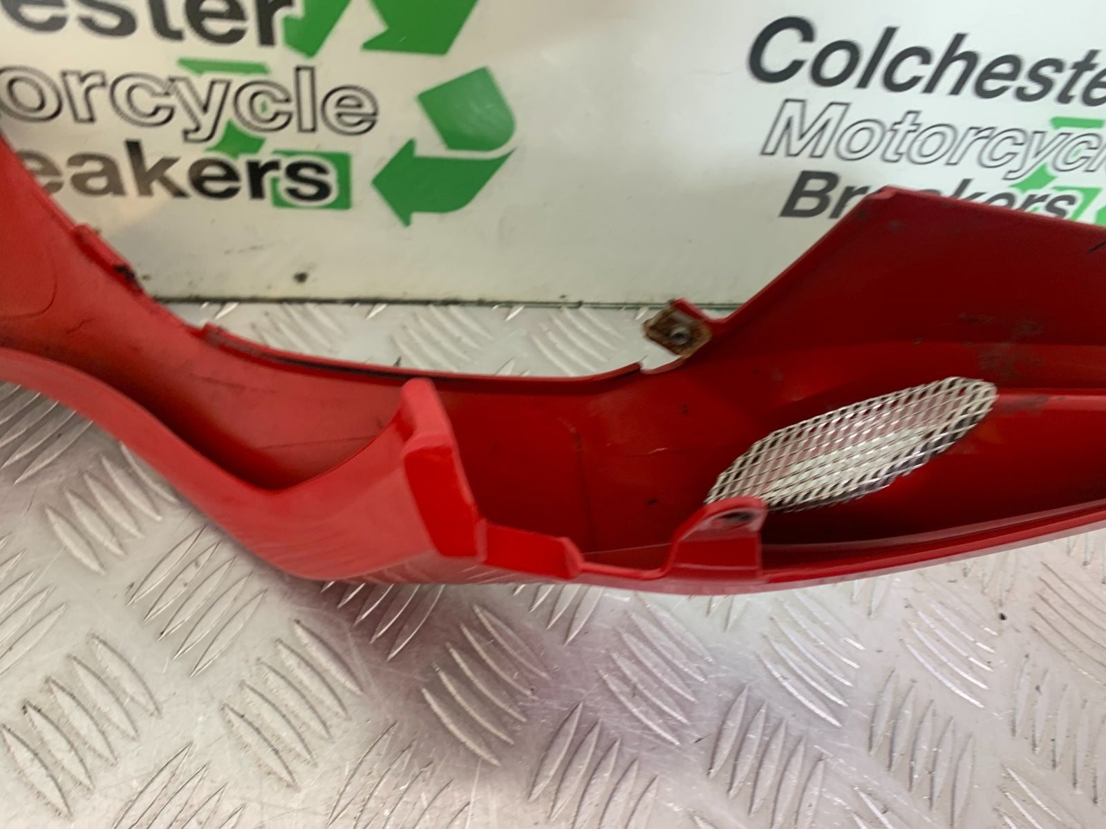 MV AGUSTA 800 F3 LEFT SEAT PANEL   YEAR 2013-2016 (CMB1152)