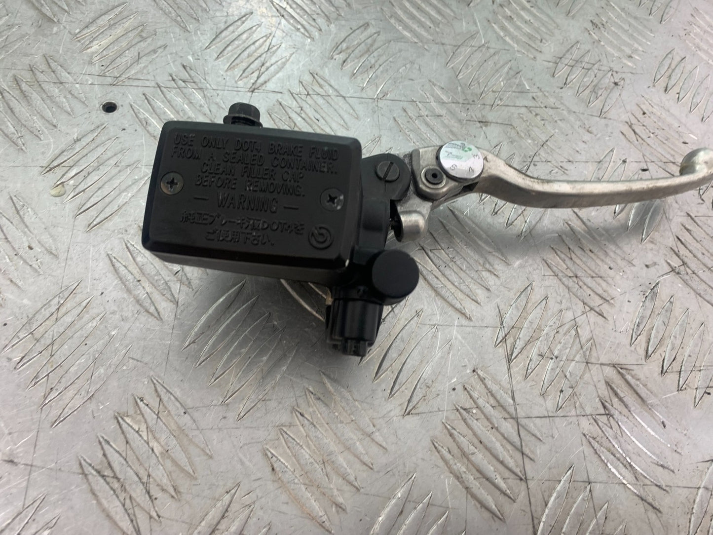 YAMAHA XJ6 XJ6-S FRONT BRAKE MASTER CYLINDER  YEAR 2009-2015  (CMB1212)