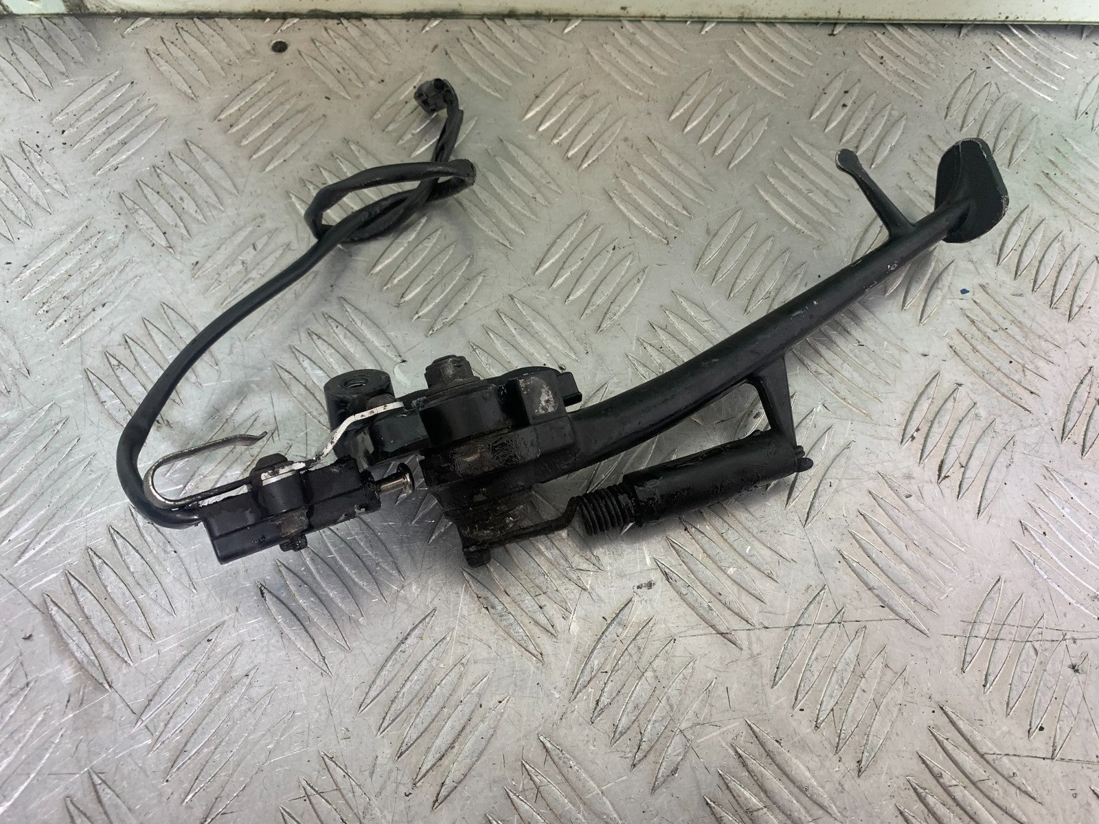 YAMAHA YZF R1 14 B BIG BANG SIDE STAND 2009-14 (CMB1175)