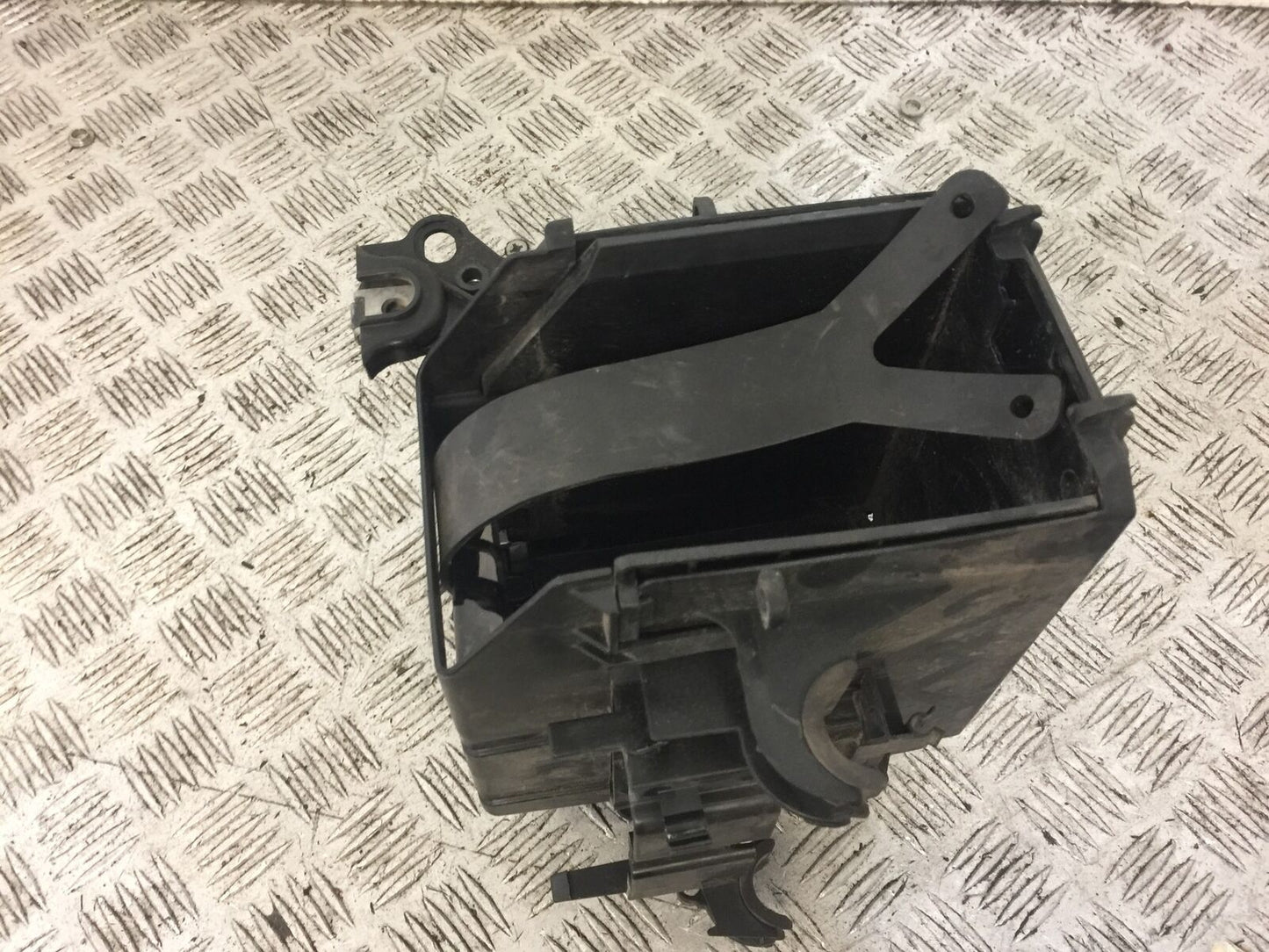 BMW R1200 GS TE EXCLUSIVE BATTERY BOX  YEAR 2018  (STOCK 702)