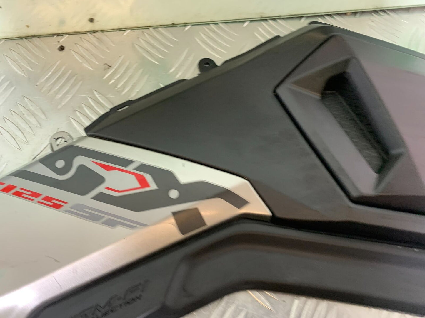HONDA MSX125 GROM RIGHT FAIRING PANEL YEAR 2016-2020  (CMB1009)