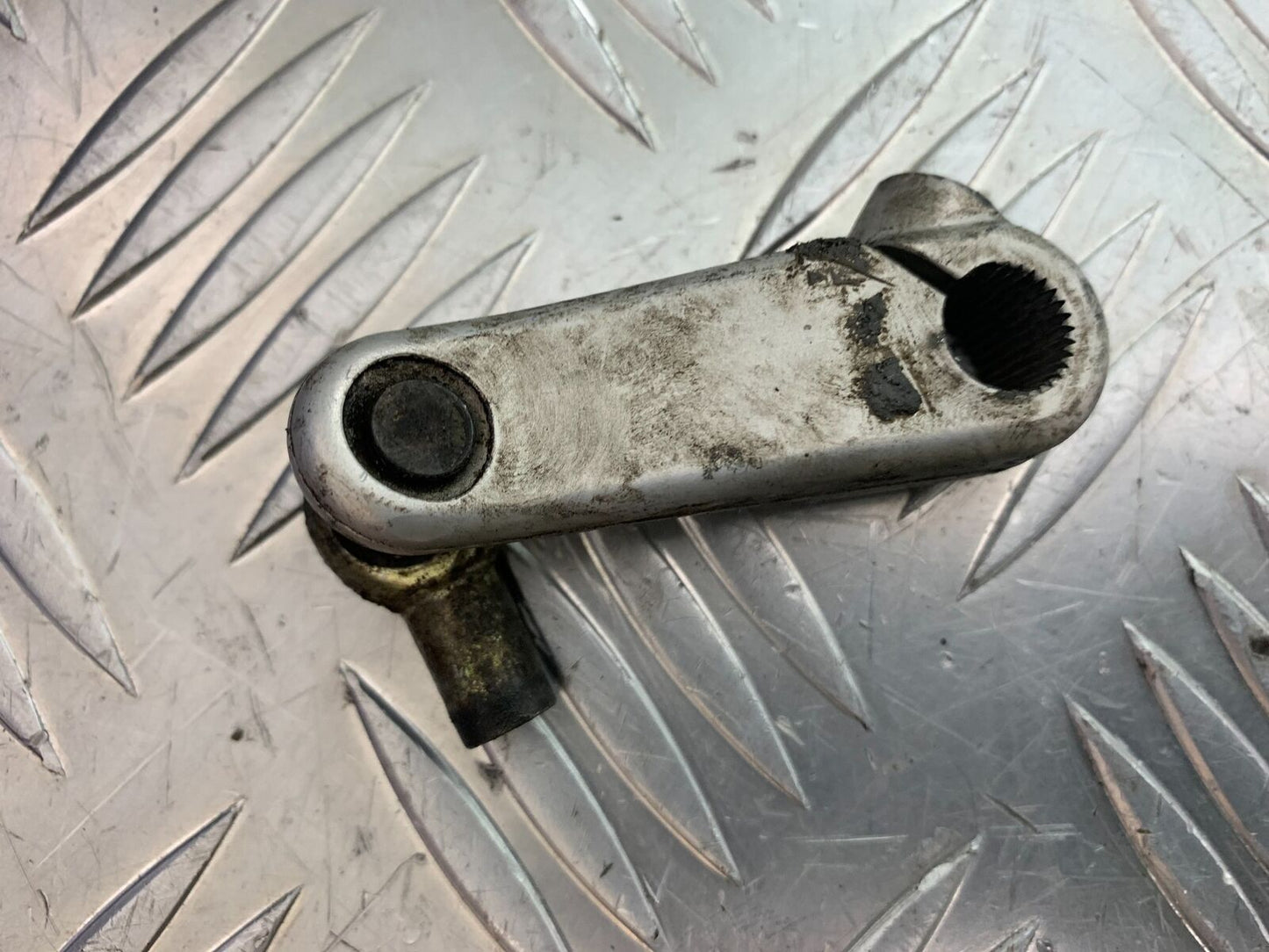 TRIUMPH THUNDERBIRD 1600 CLUTCH ARM  YEAR 2011 (CMB1107)