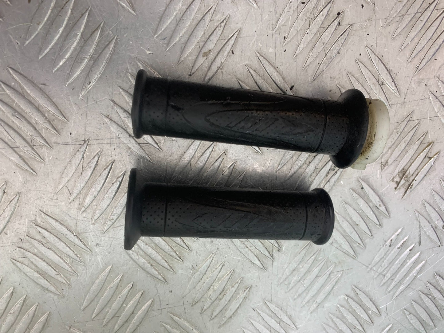 BENELLI BN125 BN 125 THROTTLE TWIST GRIP  YEAR 2018-2021 (CMB1245)