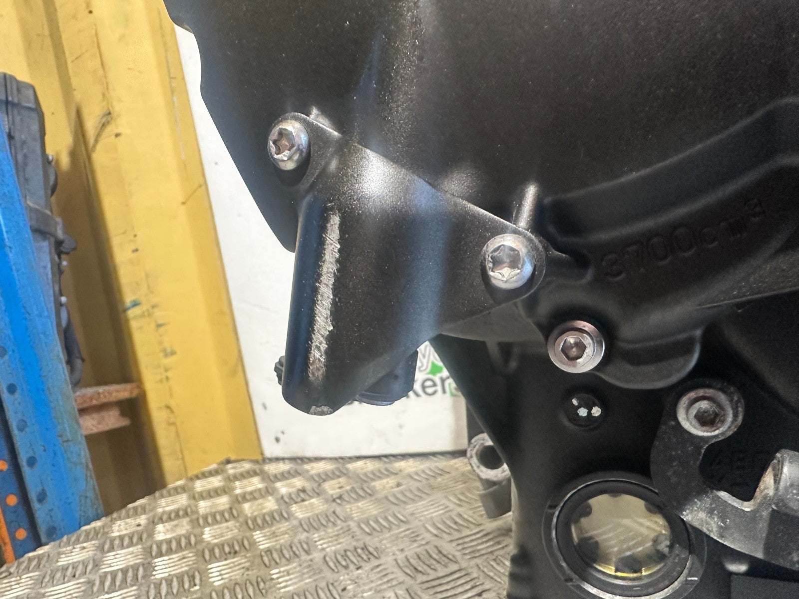 YAMAHA YZF R114 B BIG BANG ENGINE 2009-14 (CMB1175)