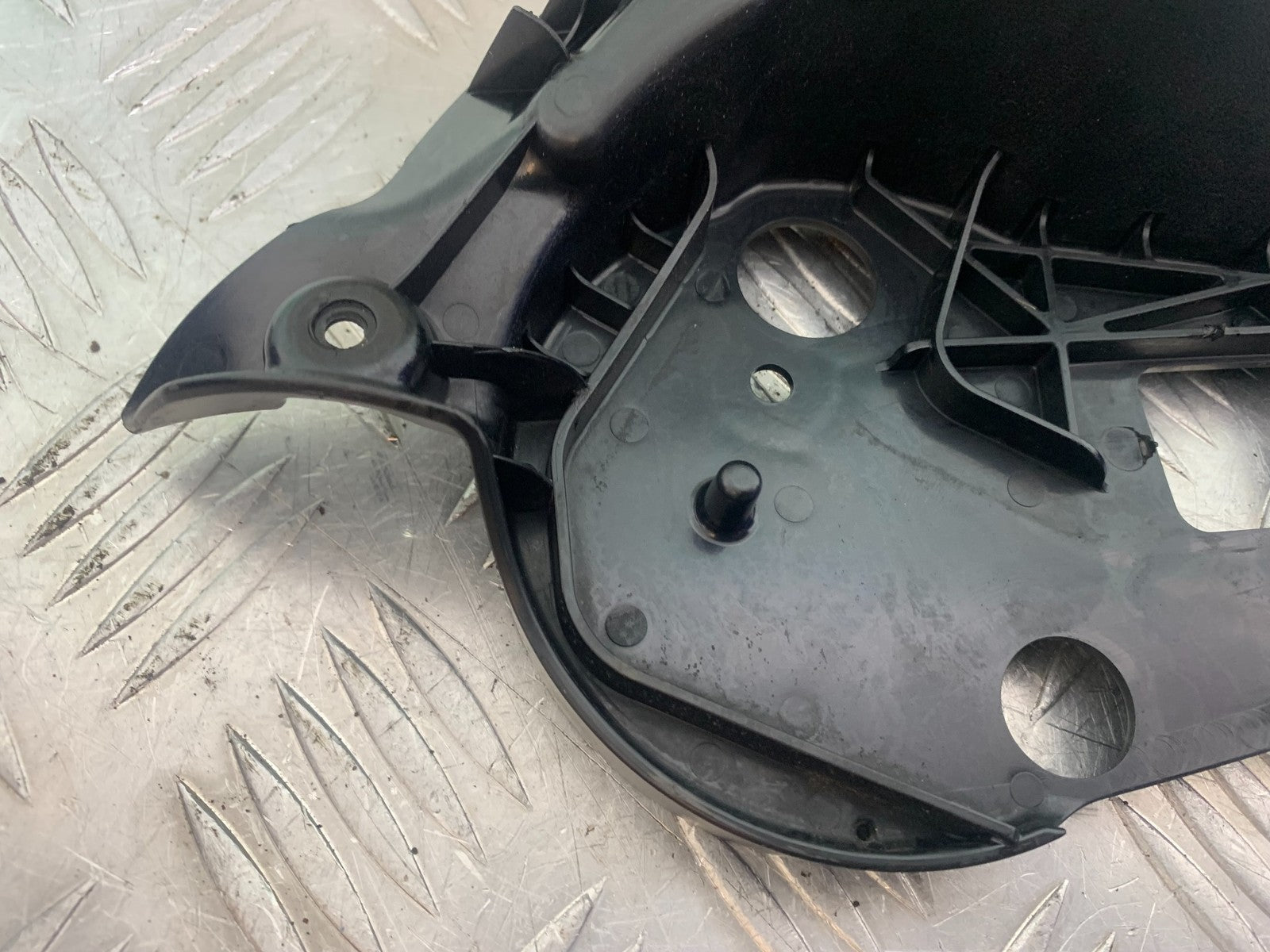 TRIUMPH 675 STREET TRIPLE CLOCK MOUNTING PLATE   2013-2016 (CMB1186)