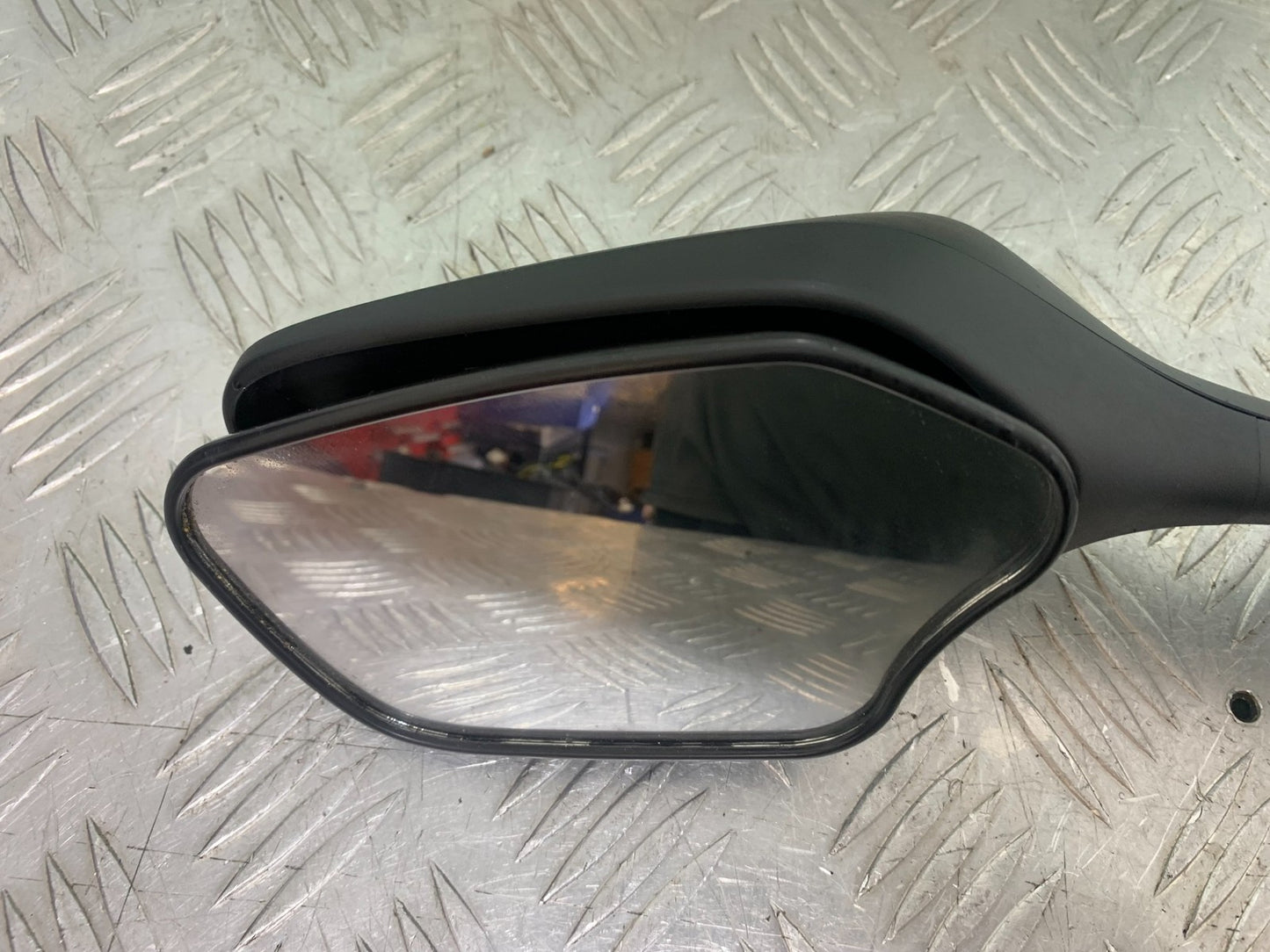 HONDA CBR1000 rr FIREBLADE LEFT MIRROR YEAR 2012-2016 (CMB1198)