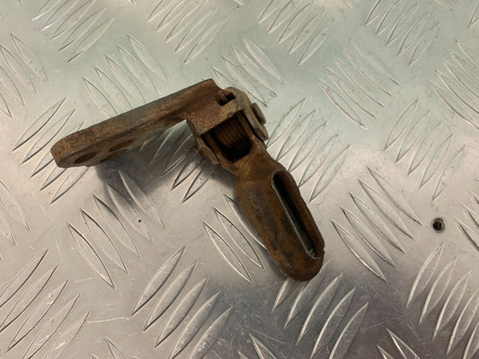 YAMAHA XT250 XT 250 FOOTPEG  YEAR 1980-1982  (STOCK 944)