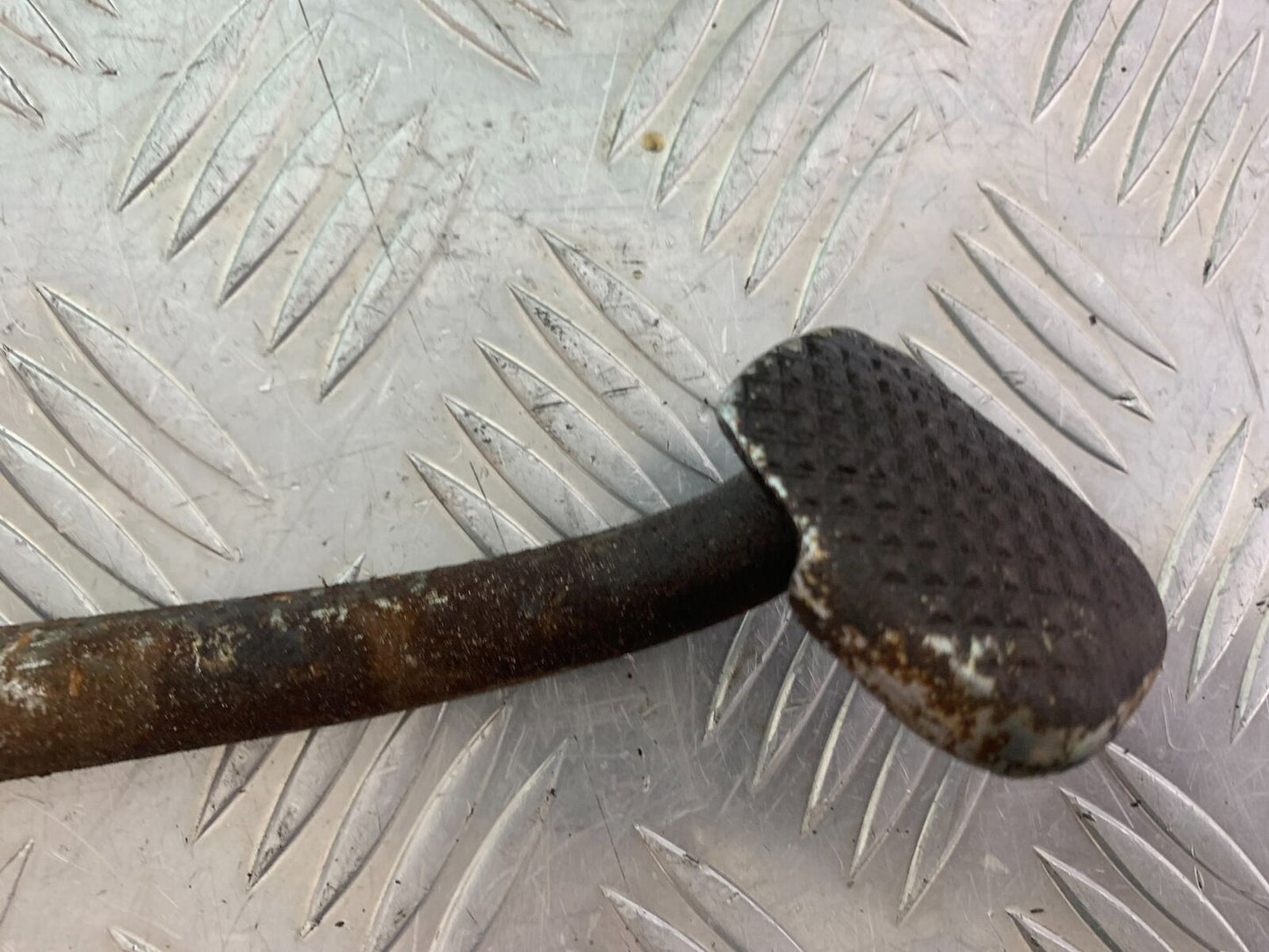 HONDA CX500 CX 500 REAR BRAKE PEDAL   YEAR 1980 (CMB1131)