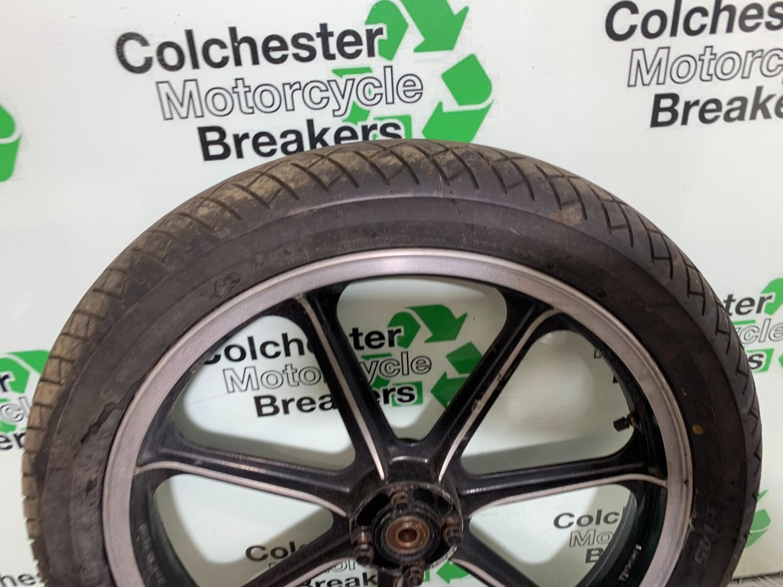 KAWASAKI Z650 KZ650 FRONT WHEEL (GOOD TYRE) YEAR 1979-1980 (CMB1023)