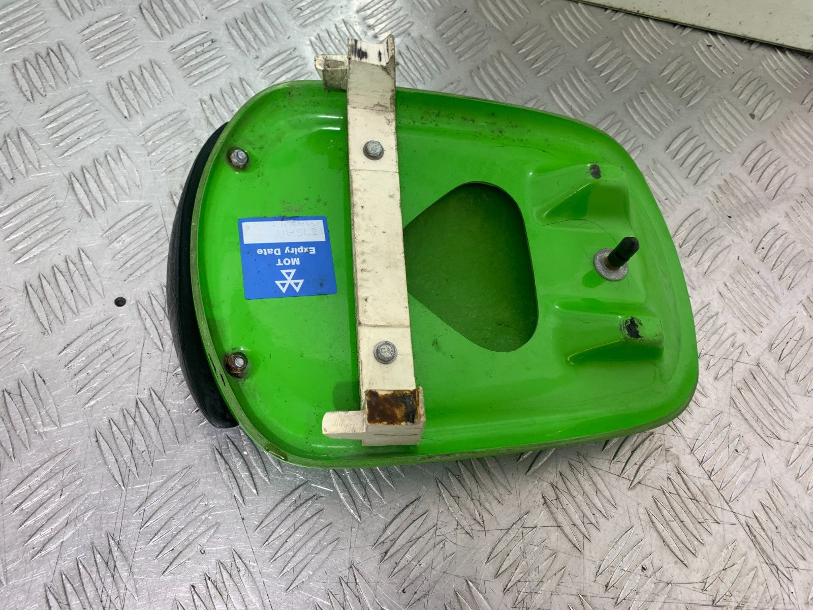 KAWASAKI ZX9R ZX9 R REAR SEAT COWL  YEAR 1998-1999 (CMB1329)