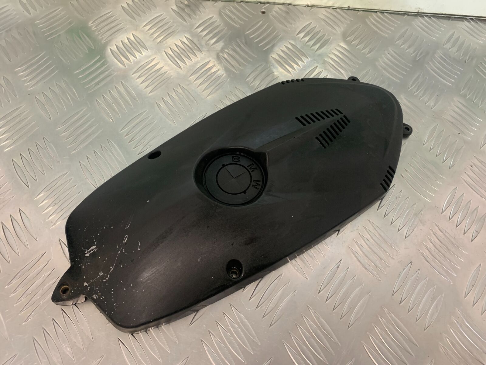 BMW R1200 RT R 1200 RT FRONT ENGINE COVER YEAR 2005-2009 (STOCK 943)