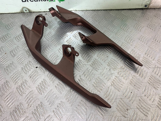 YAMAHA XMAX 300 GRAB RAILS YEAR 2017-2020 (CMB1218)