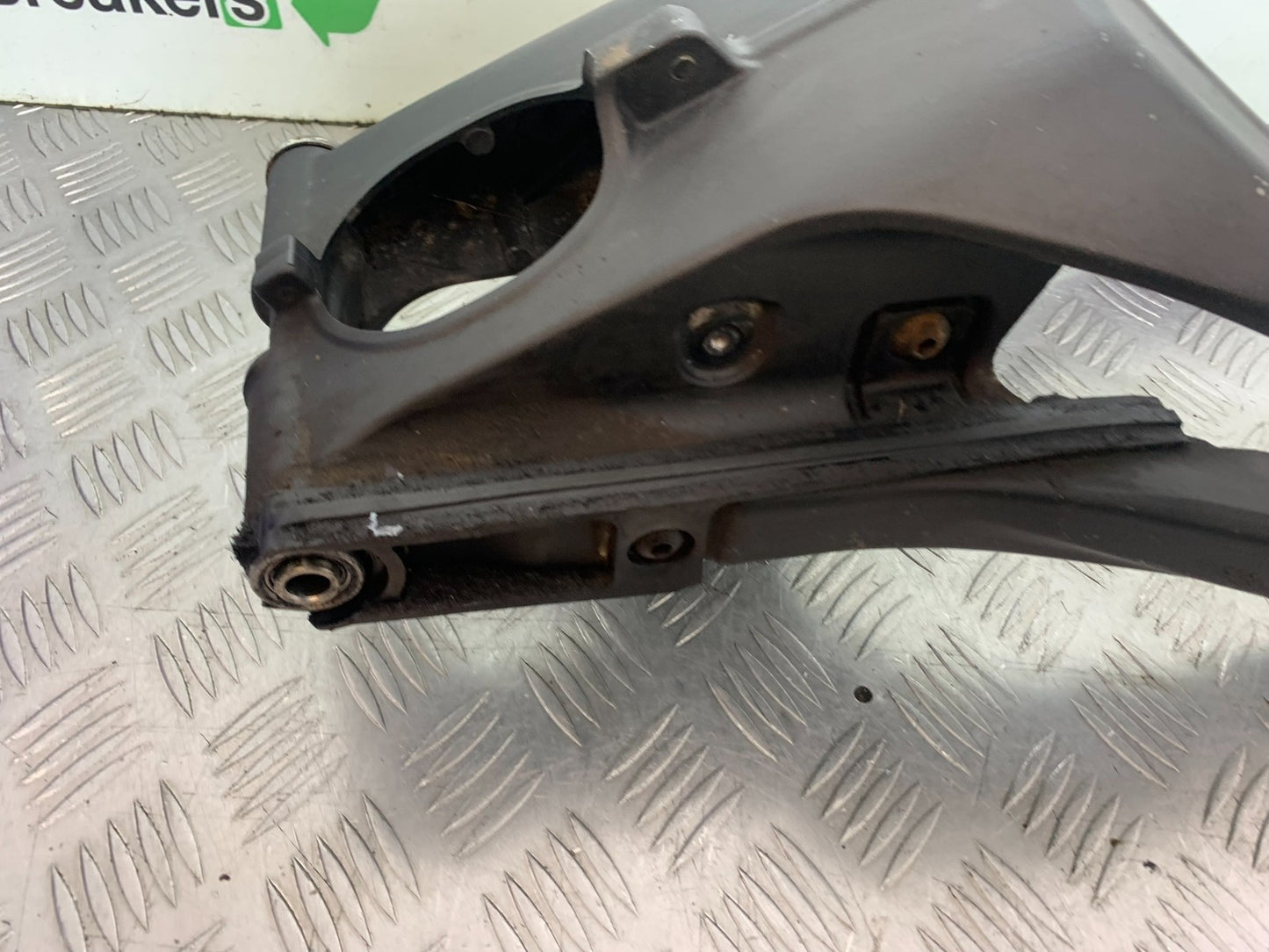 YAMAHA YZF-R125 YZF 125 SWINGARM  YEAR 2019-2022 (CMB1263)