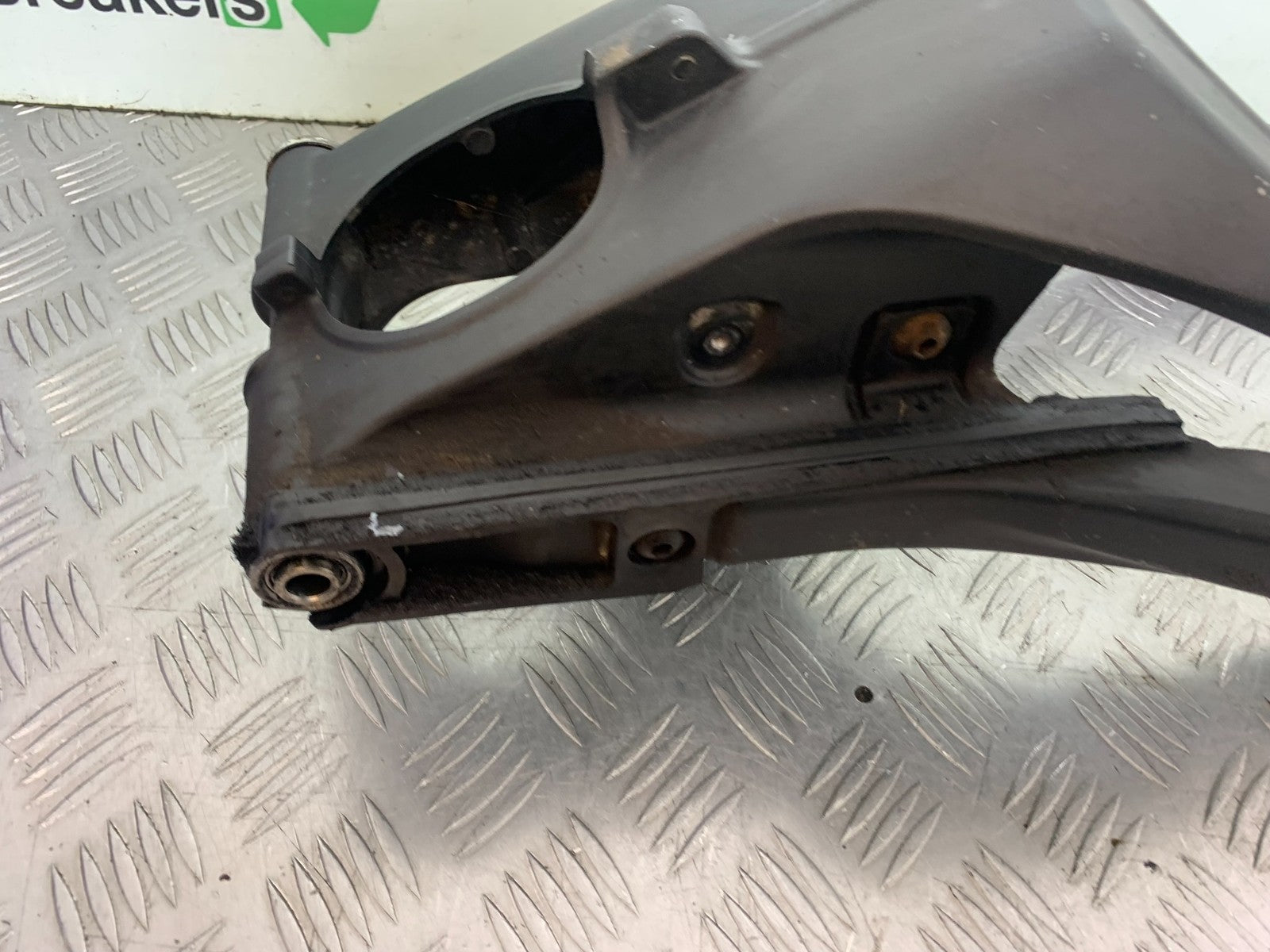 YAMAHA YZF-R125 YZF 125 SWINGARM  YEAR 2019-2022 (CMB1263)