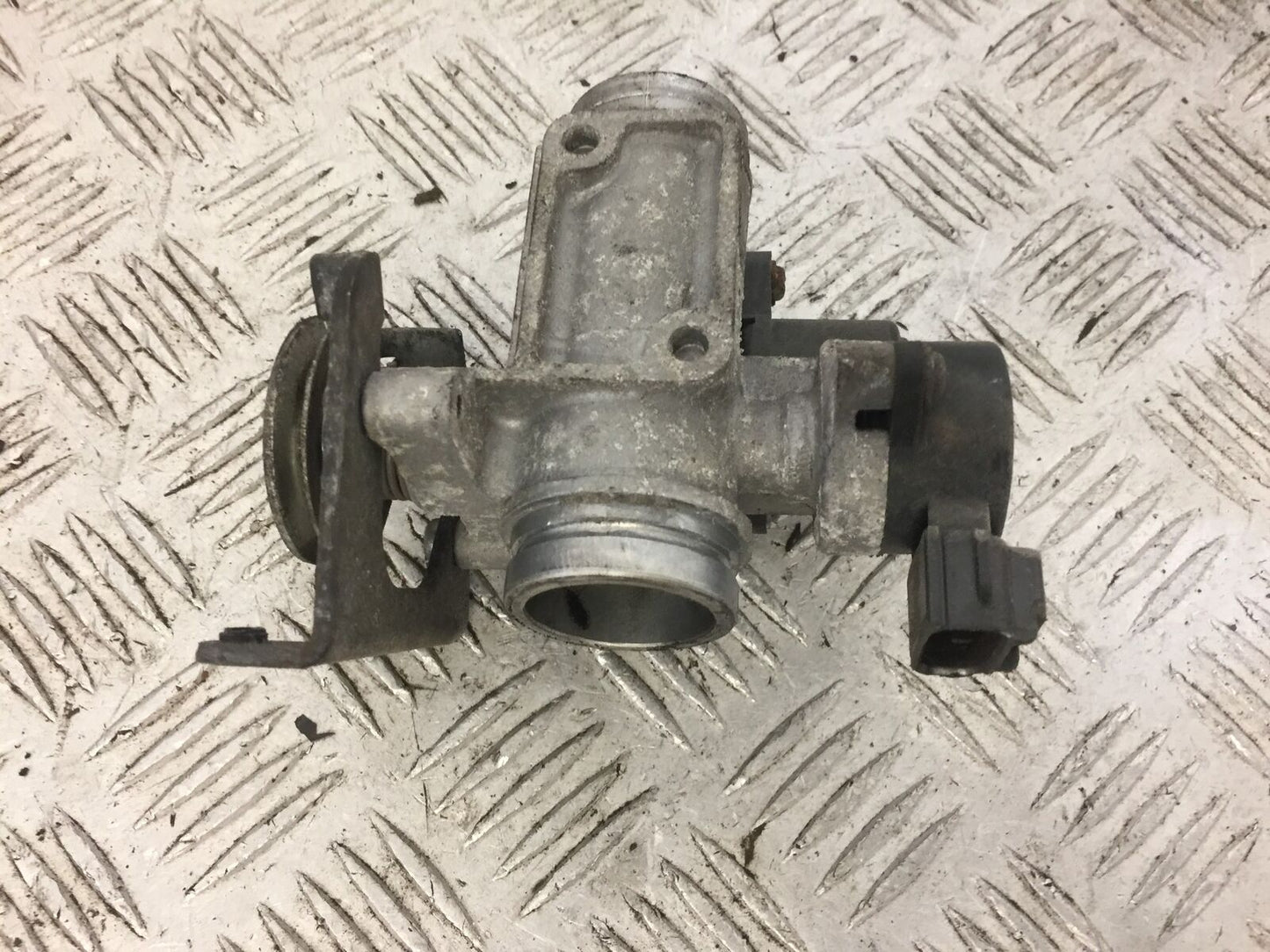 YAMAHA XMAX 125 XMAX-125 THROTTLE BODY  YEAR 2012 (STOCK 689)