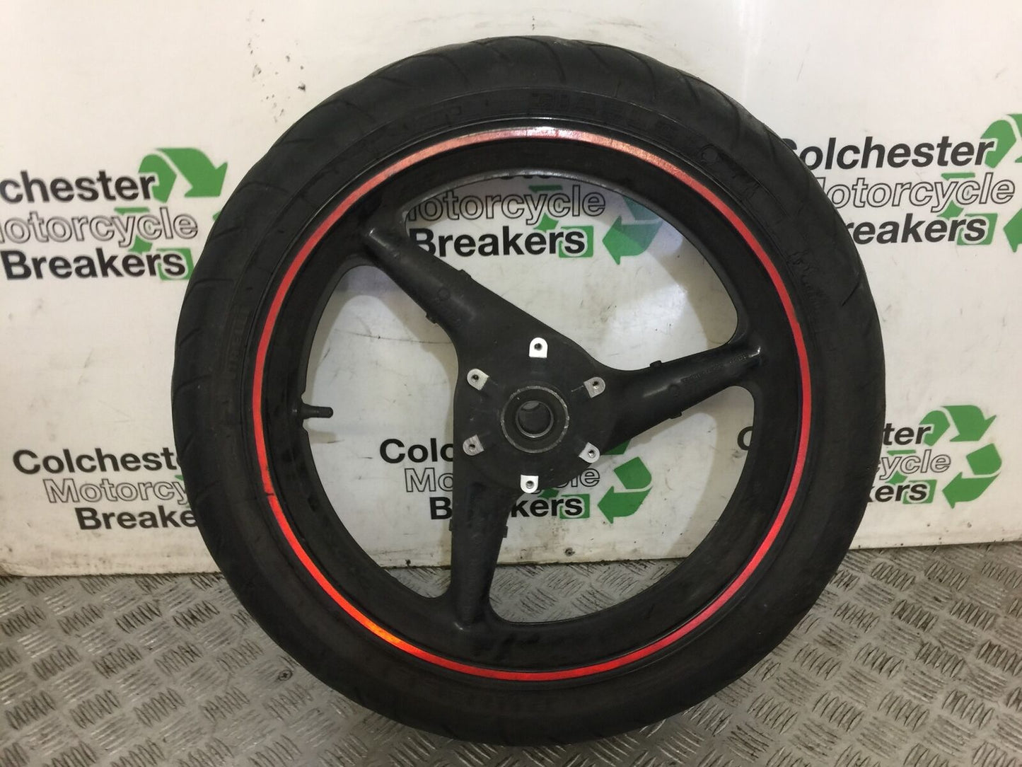 HONDA CBR929 FIREBLADE FRONT WHEEL  YEAR 2000-01  (STOCK 683)