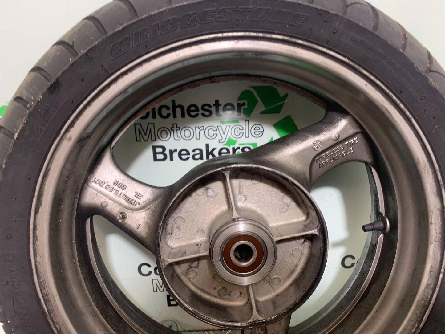 HONDA CBR1100 BLACKBIRD REAR WHEEL  YEAR 1999-2005  (CMB1103)