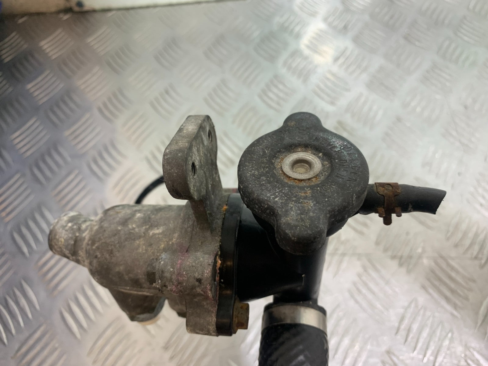 SUZUKI RF900 RF 900 THERMOSTAT YEAR 1994-1999 CMB1326