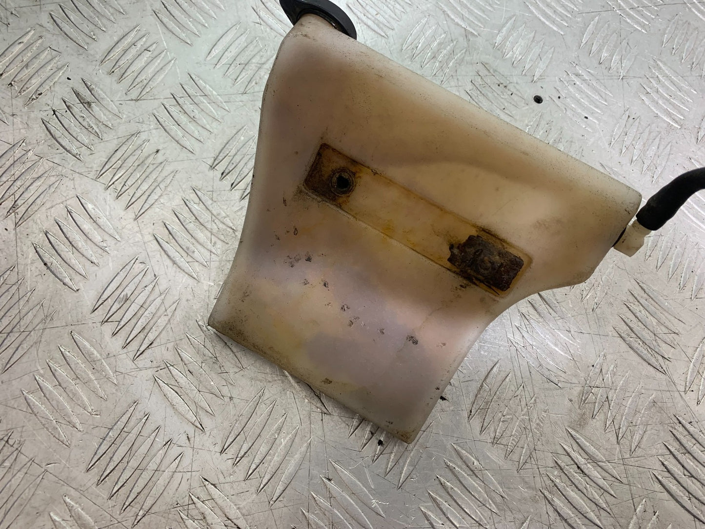 TRIUMPH TROPHY 900 COOLANT BOTTLE   YEAR 1991-95 (CMB1251)