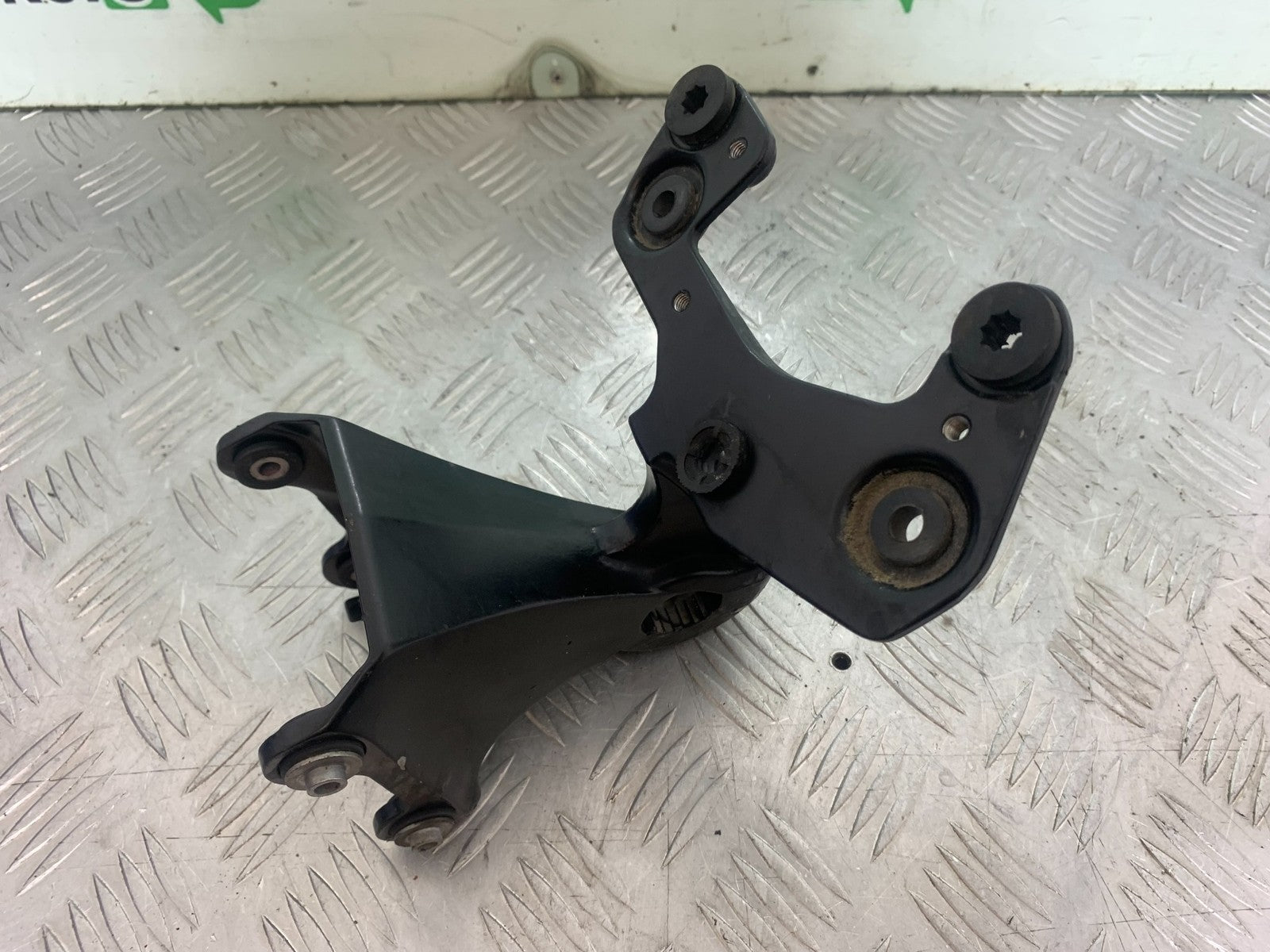 TRIUMPH 675 STREET TRIPLE FAIRING BRACKET   2013-2016 (CMB1186)