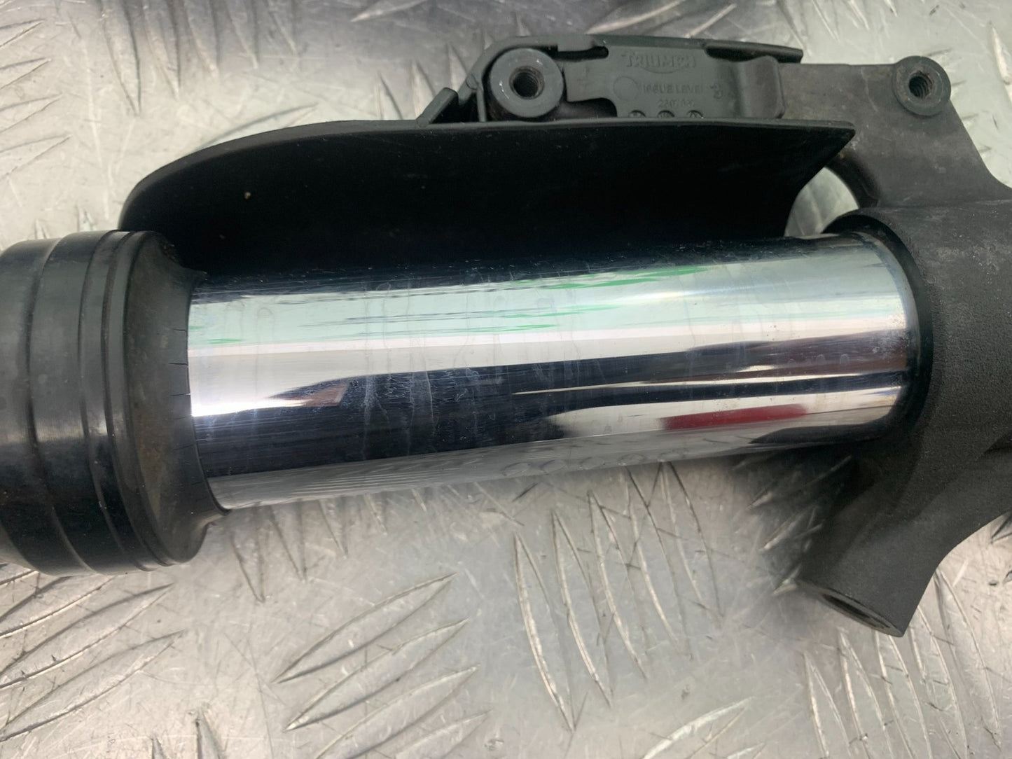 TRIUMPH 675 STREET TRIPLE RX FORKS   2015- 2017 (CMB1299)