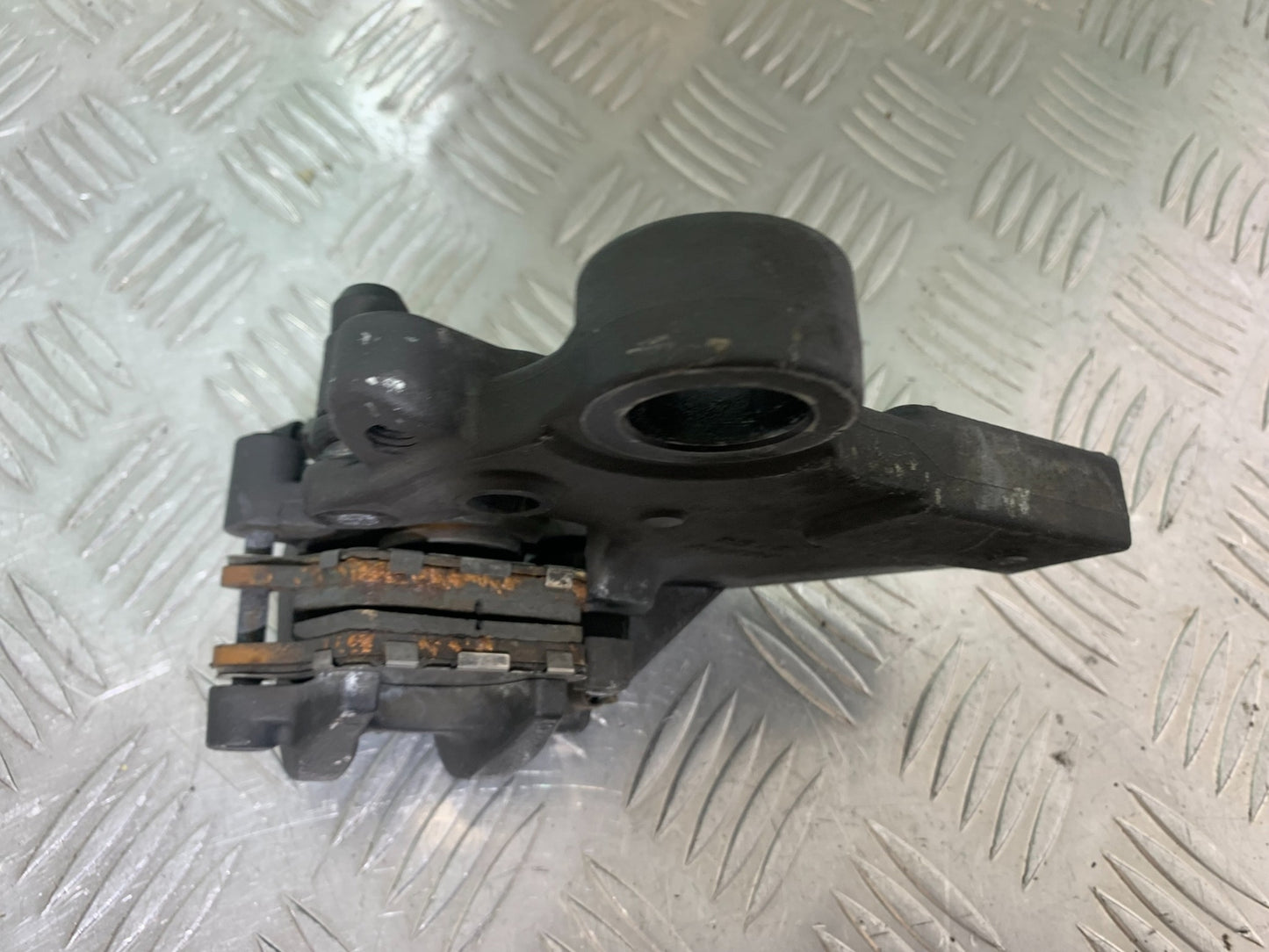 KAWASAKI ZX10R ZX 10R REAR BRAKE CALIPER    YEAR 2011-2015 (CMB1154)